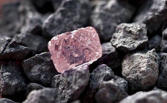 上半年國內重點監(jiān)測企業(yè)鐵礦石產量同比增長2.9%