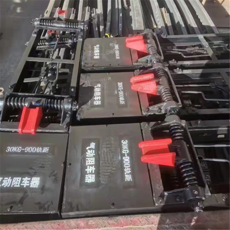 華礦重工一批氣動(dòng)阻車器發(fā)往內(nèi)蒙古赤峰